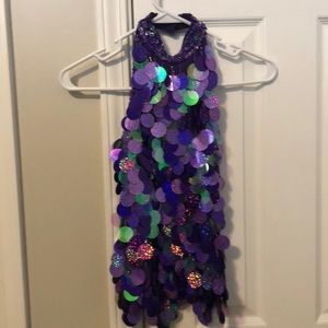 “Love revolution” top